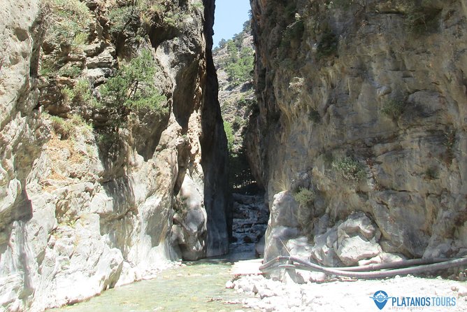 Samaria Gorge Trek: Full-Day Excursion from Rethymno with Guide - Walking Through Samaria Gorge: A Long Descent With Real Footwork Challenges