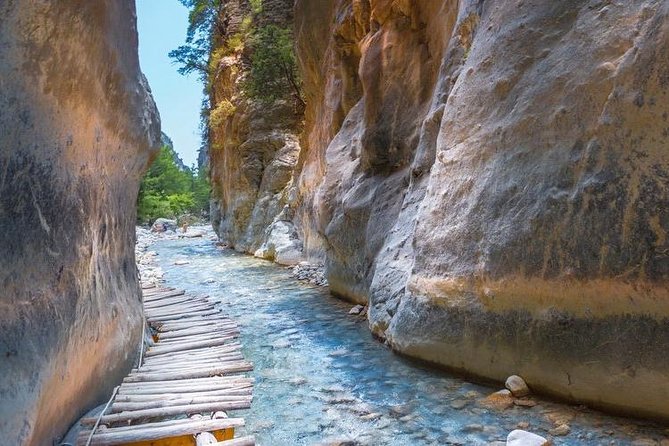 Samaria the Lazy Way, from Chania - Sfakia: the unspoiled hill village that closes the loop