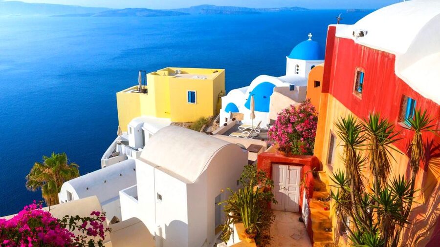 Santorini Guided Day Trip From Crete with Ferry Tickets - Price and logistics: what you’re truly paying for