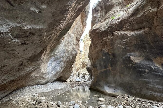 Sarakina Gorge hiking & swim Adventure - Jeep Safari South Crete - Mŷthoi BBQ lunch with wine: where the day slows down