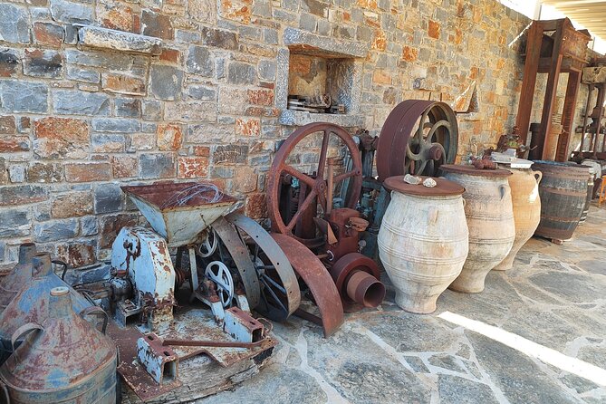 Spinalonga, Plaka, Elounda, Agios Nikolaos & Olive Mill | Private - Plaka: the viewpoint village that sets up Spinalonga