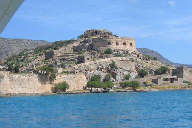 Spinalonga Regular Trip -daily At 12:30 From Agios Nikolaos - Price and logistics: the €20 entrance fee changes the math