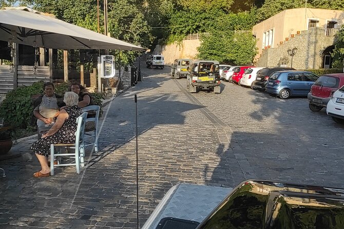 Sunset Jeep Tour in Crete - Stop 5: Karfi Sunset, Prosecco, Fruit, and Photo Moments