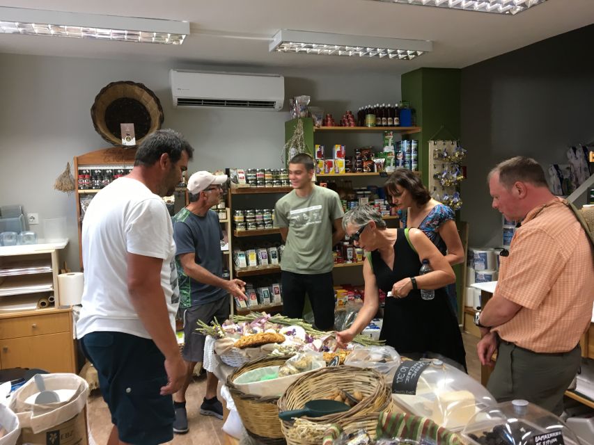 Tastings of Heraklion city - sightseeing walking tour - Raki, wine, and refreshments—what to expect with the drinks