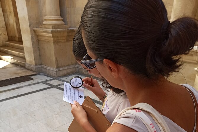 The Hunt of the Olympian Gods, scavenger hunt for families, prive - Meeting point and timing: starting at 6:00 pm