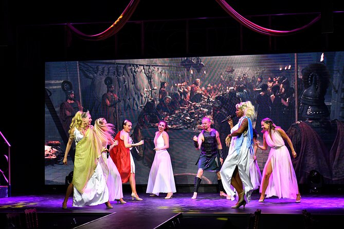 Troy Dinner-Show - Atmosphere: fun, but not always loud and buzzing