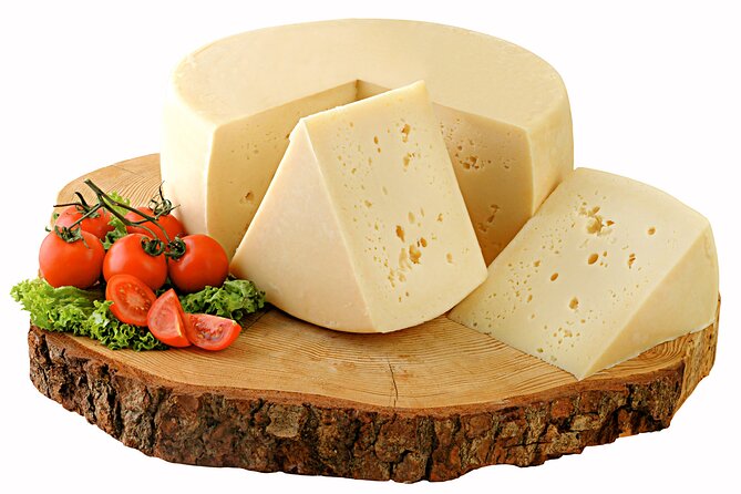 Walking Food Tasting Tour in Chania Town - Group size: why max 8 travelers changes the whole feel