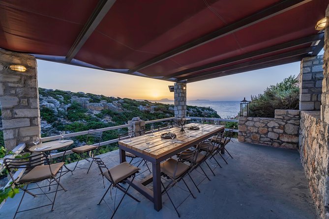Wine Tasting in Rethymno - Oinoxoos House in Rethymno: what makes the setting work