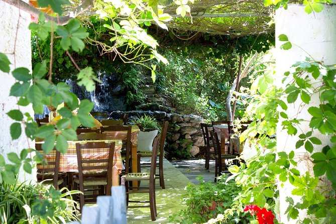 Winery Tour and Kourna's Lake from Rethymno - Why Lake Kournas and a winery pairing makes sense