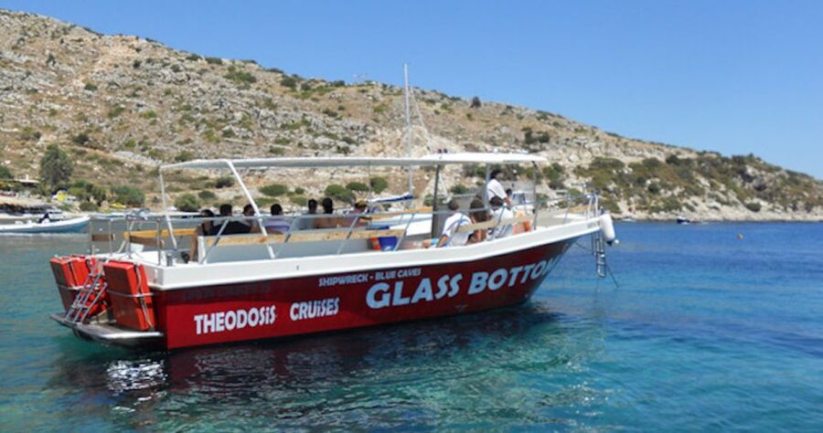 Zakynthos: Blue Caves and Navagio Bay Swim Cruise - Navagio Bay shipwreck stop: how to make the 15 minutes count